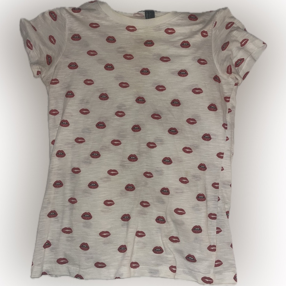 Lips forever 21 white t shirt